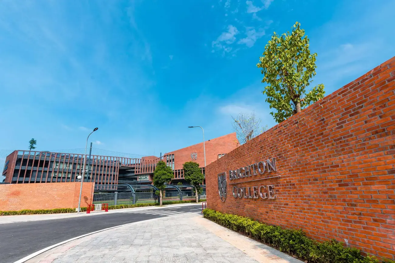 Brighton College Vietnam tại Vinhomes Ocean Park, kết hợp phong cách sống đẳng cấp và giáo dục hàng đầu.